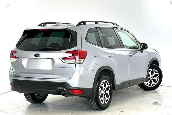 2022 Subaru Forester 2.5i S5