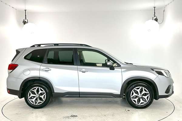 2022 Subaru Forester 2.5i S5