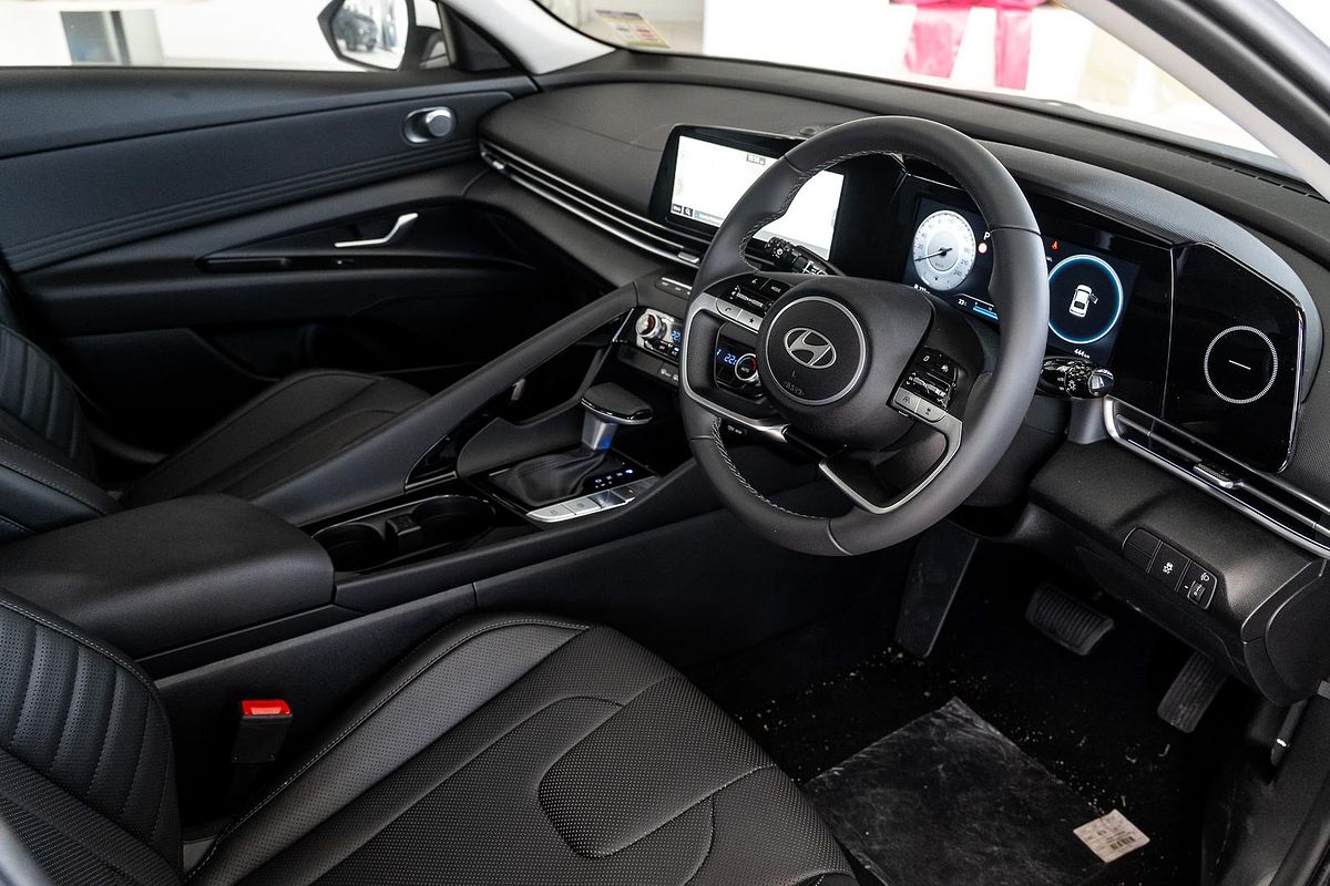 2025 Hyundai i30 Elite CN7.V2