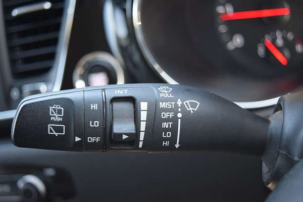 2018 Kia Carnival SLi YP