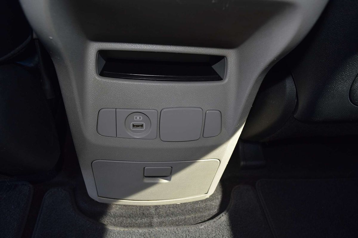 2018 Kia Carnival SLi YP