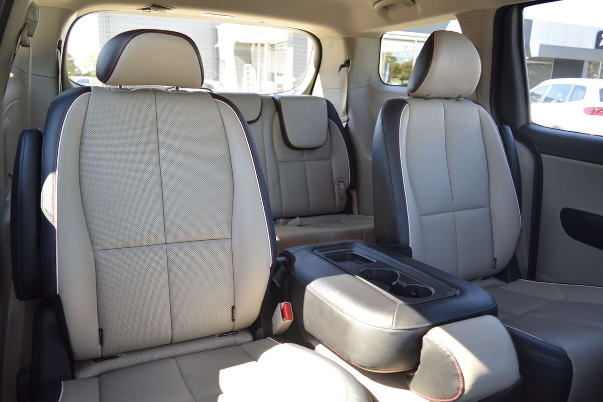 2018 Kia Carnival SLi YP
