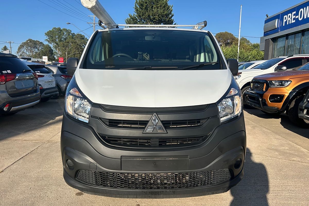 2022 Mitsubishi Express GLX SN SWB