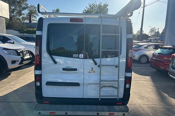 2022 Mitsubishi Express GLX SN SWB