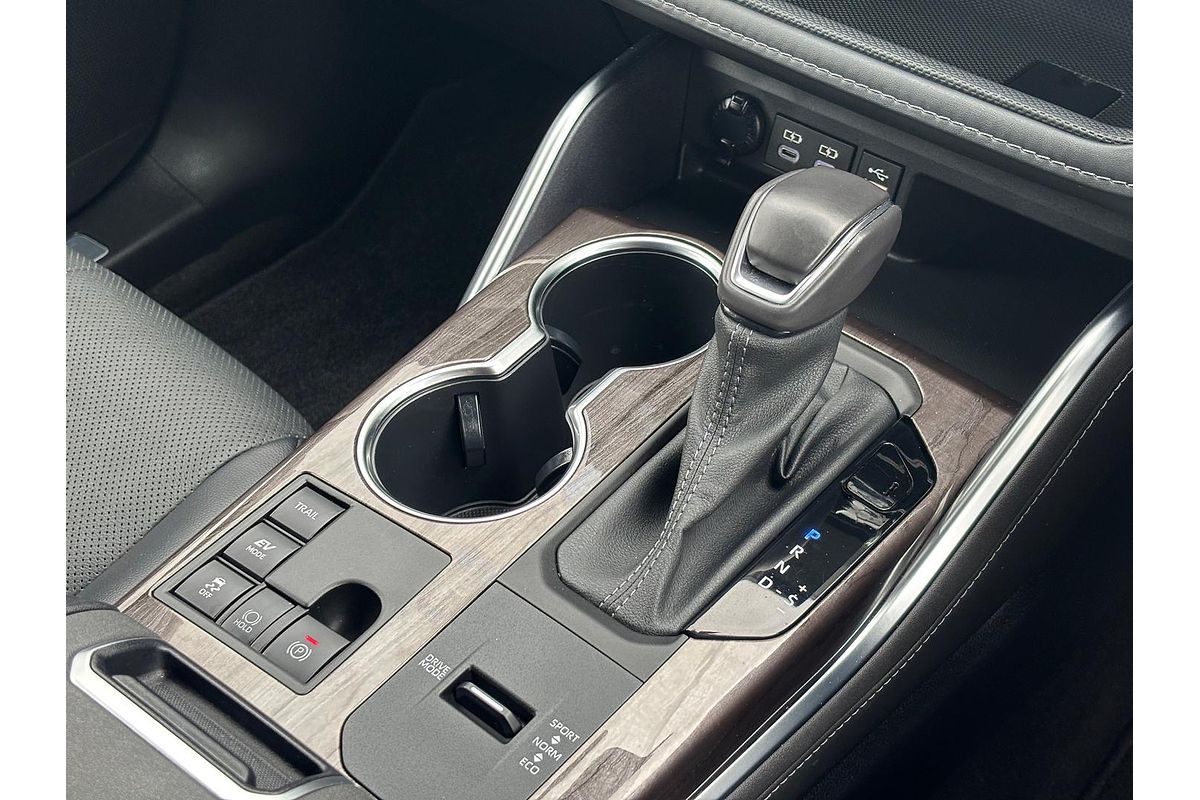 2023 Toyota Kluger Grande AXUH78R