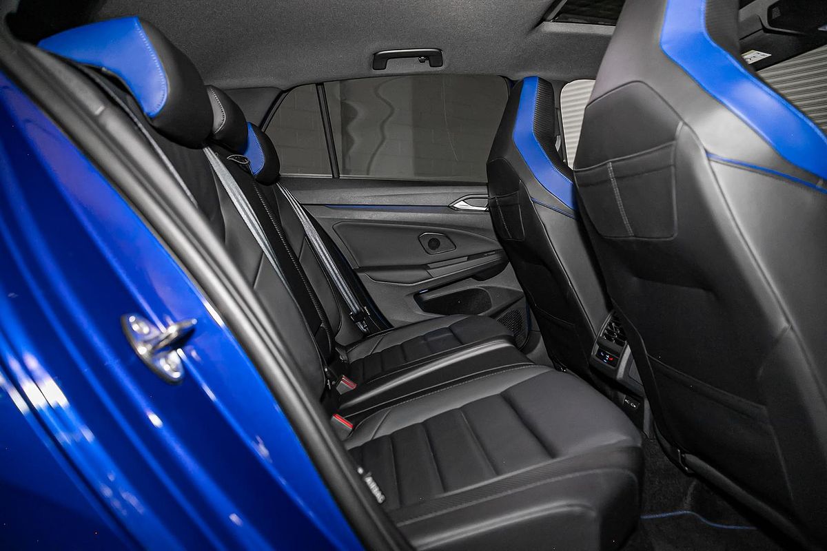 2023 Volkswagen Golf R 20 Years 8