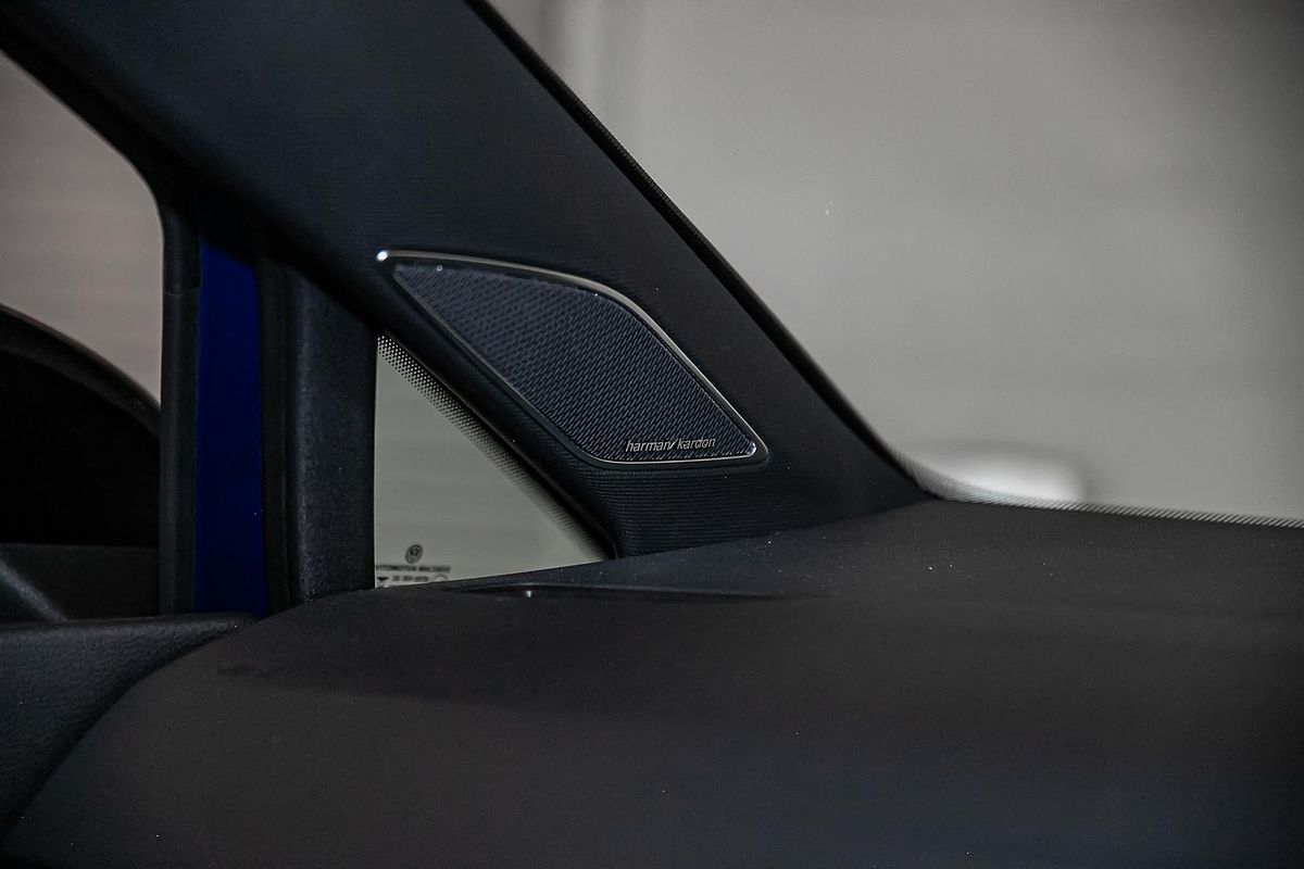 2023 Volkswagen Golf R 20 Years 8