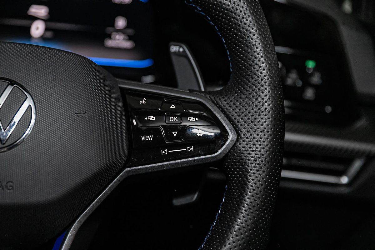 2023 Volkswagen Golf R 20 Years 8