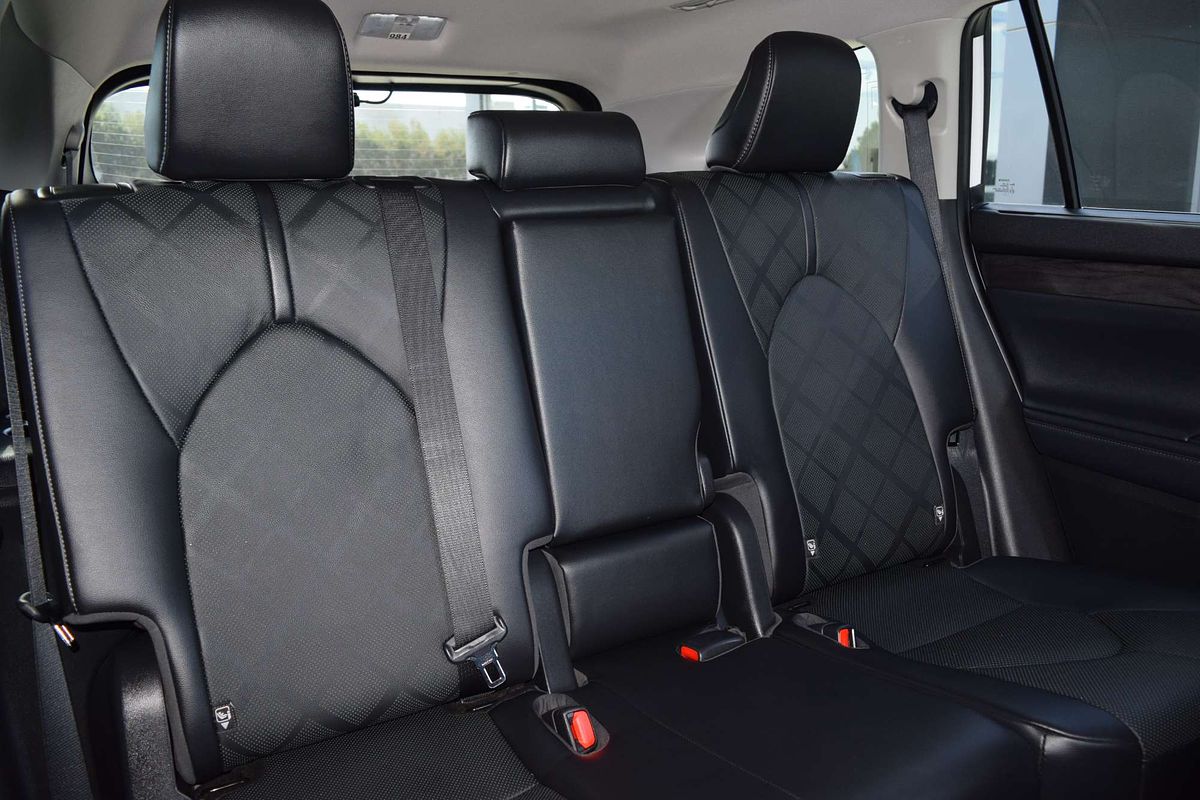 2023 Toyota Kluger Grande AXUH78R