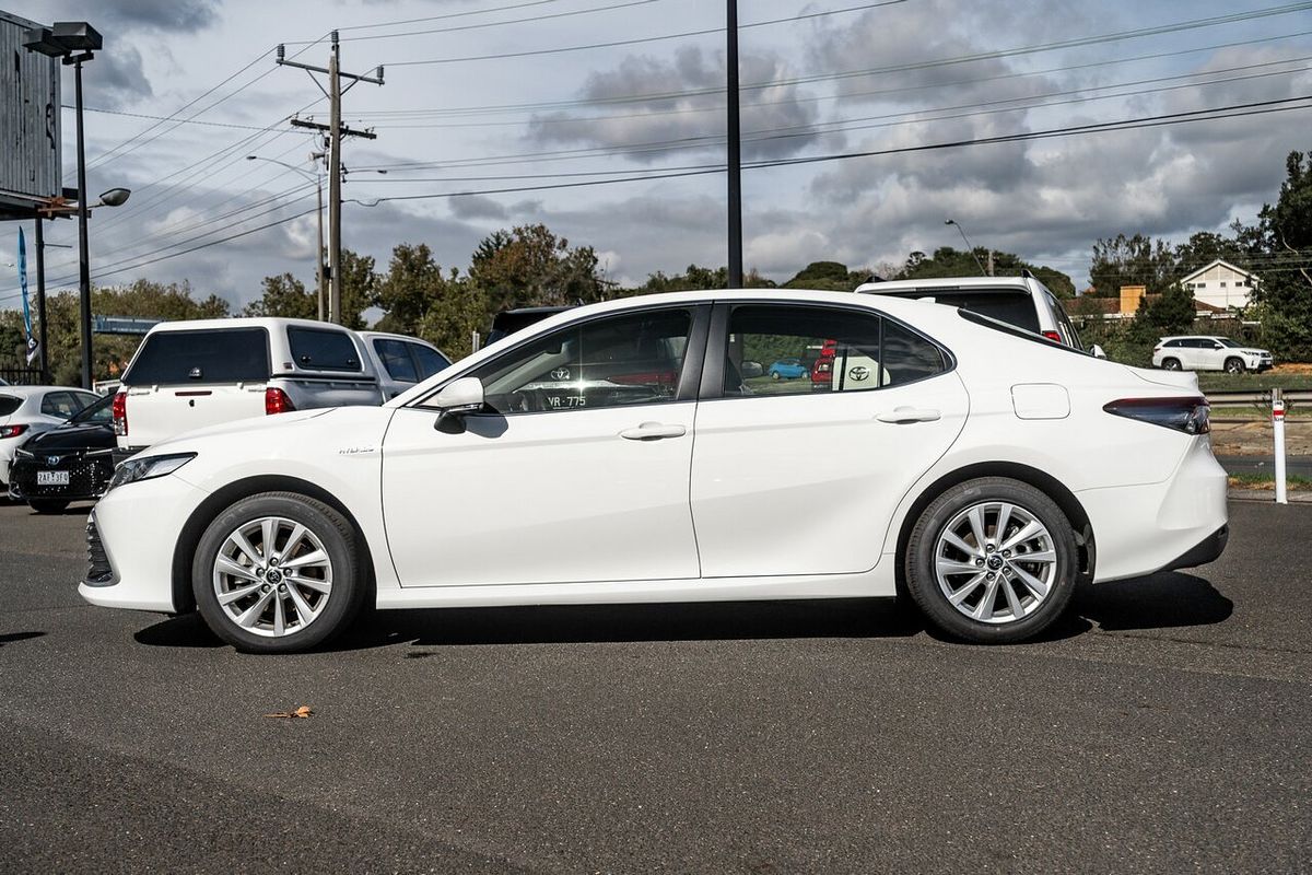 2023 Toyota Camry Hybrid