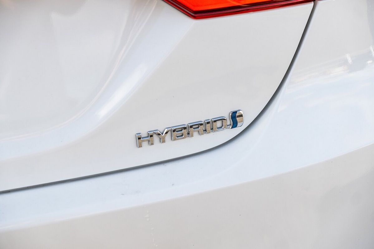 2023 Toyota Camry Hybrid