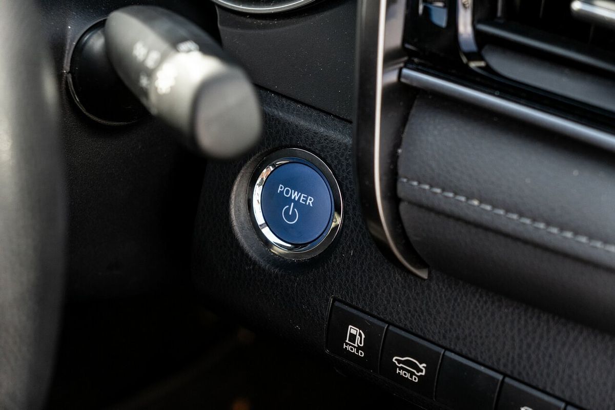 2023 Toyota Camry Hybrid