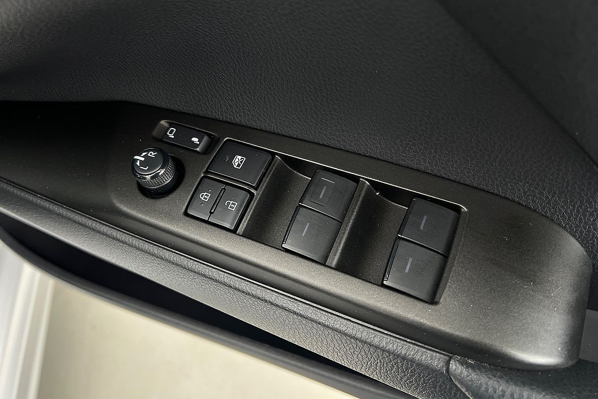 2022 Toyota Camry Ascent Sport AXVH70R