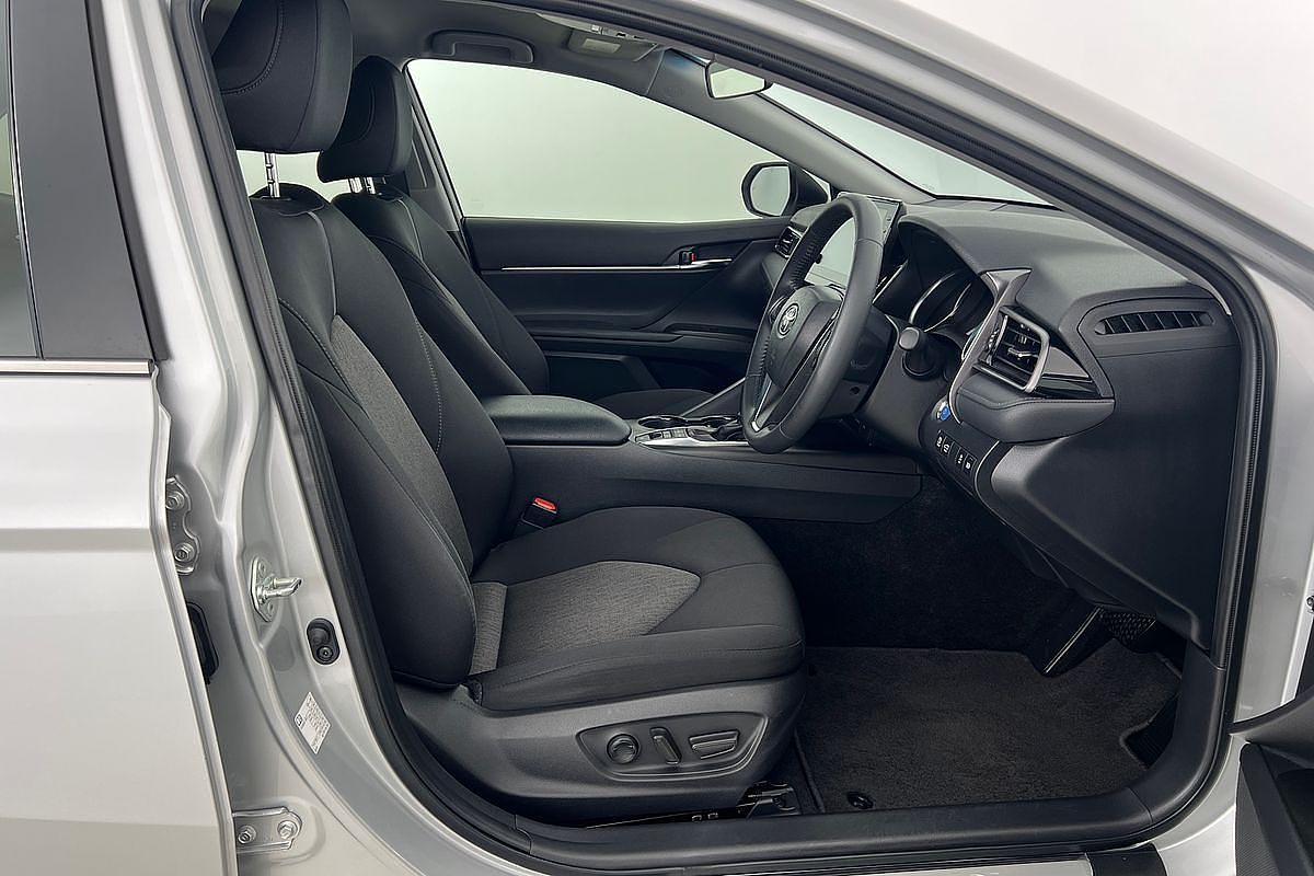 2022 Toyota Camry Ascent Sport AXVH70R