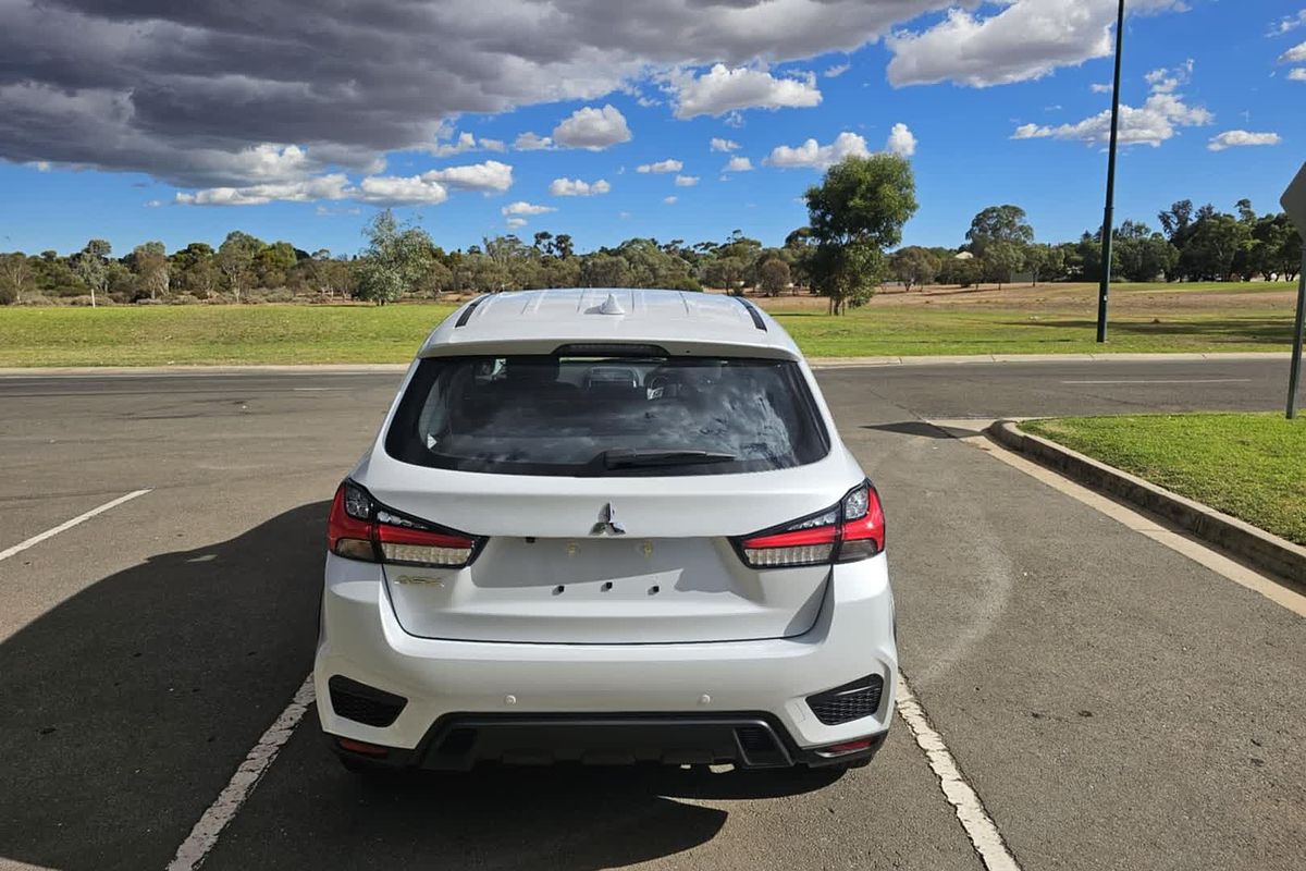 2024 Mitsubishi ASX ES XD