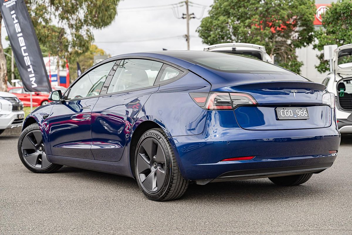 2022 Tesla Model 3 Rear-Wheel Drive