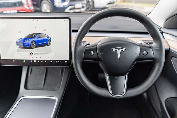 2022 Tesla Model 3 Rear-Wheel Drive