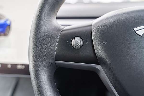 2022 Tesla Model 3 Rear-Wheel Drive