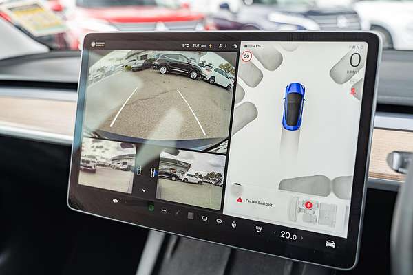 2022 Tesla Model 3 Rear-Wheel Drive