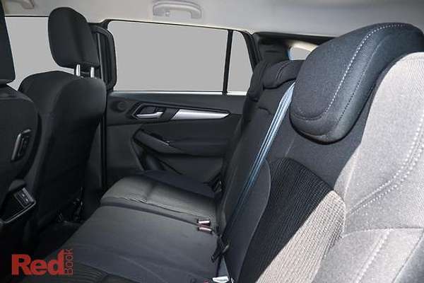 2025 Isuzu MU-X LS-M