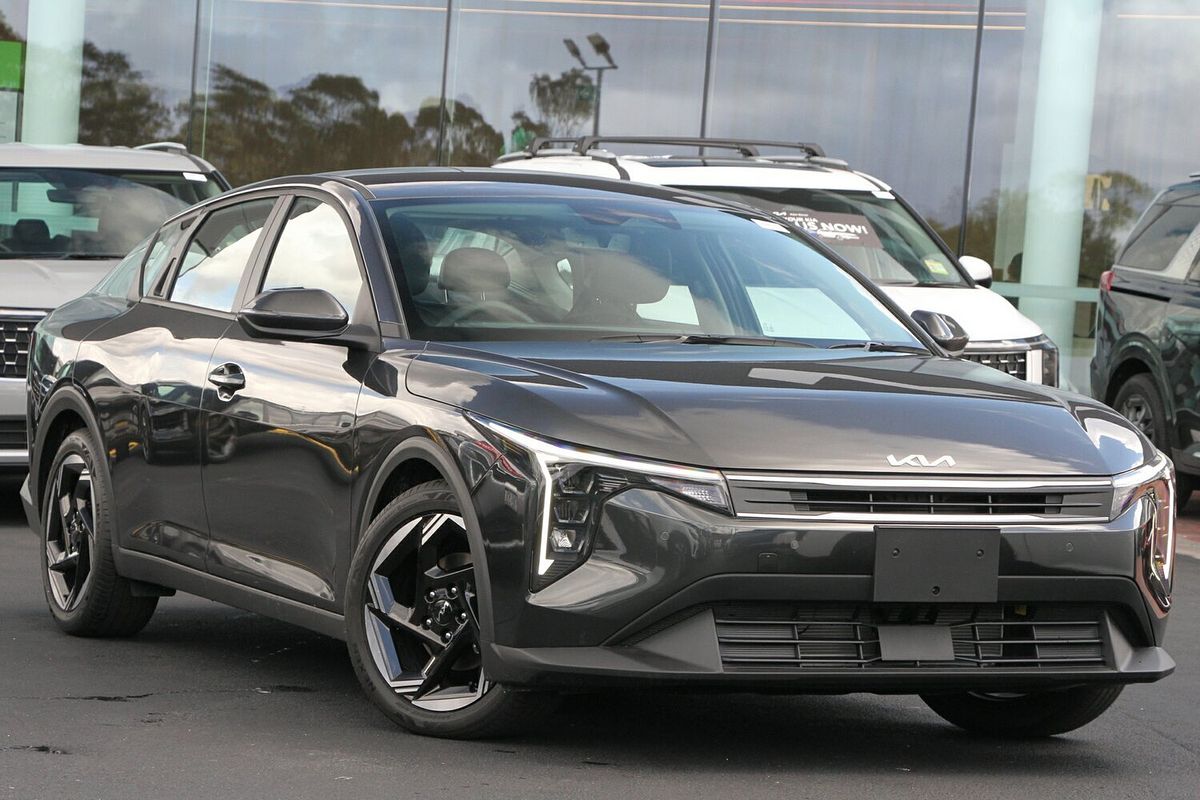 2025 Kia K4 Sport+ CL4m
