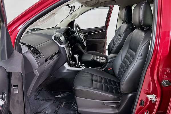 2019 Isuzu MU-X LS-T