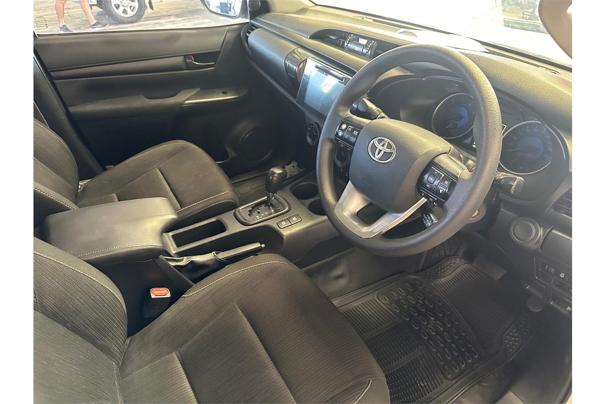 2020 Toyota Hilux SR GUN126R 4X4