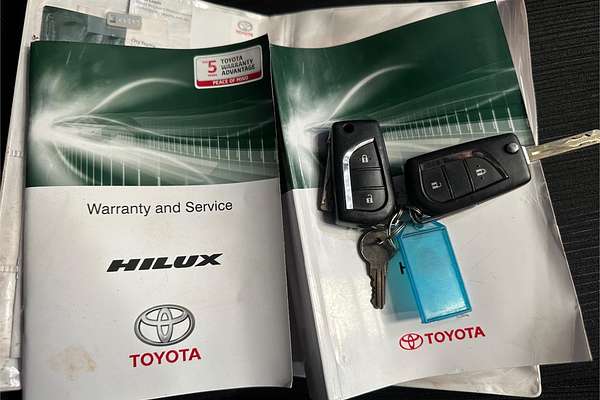 2020 Toyota Hilux SR GUN126R 4X4
