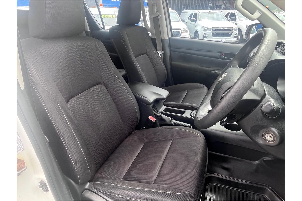 2020 Toyota Hilux SR GUN126R 4X4