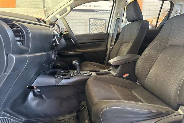 2020 Toyota Hilux SR GUN126R 4X4
