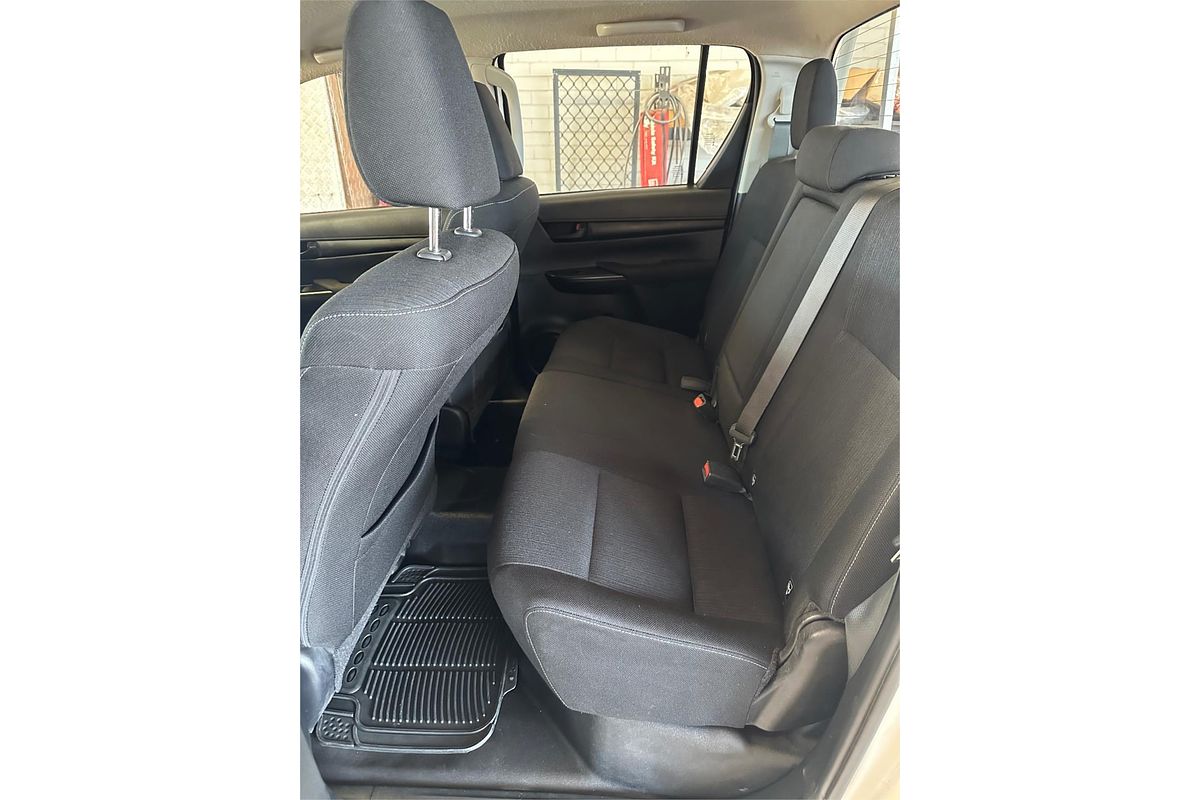 2020 Toyota Hilux SR GUN126R 4X4