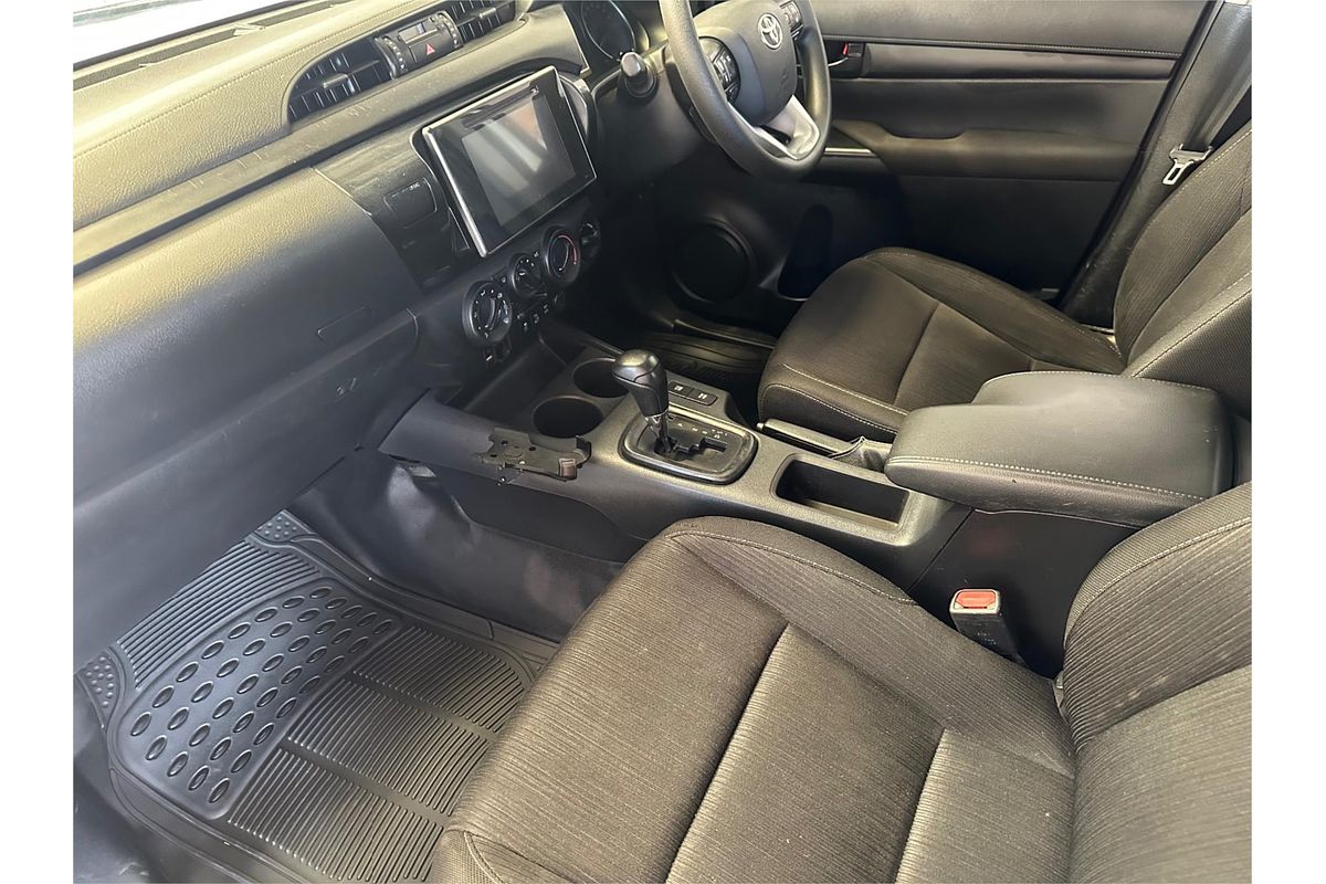 2020 Toyota Hilux SR GUN126R 4X4