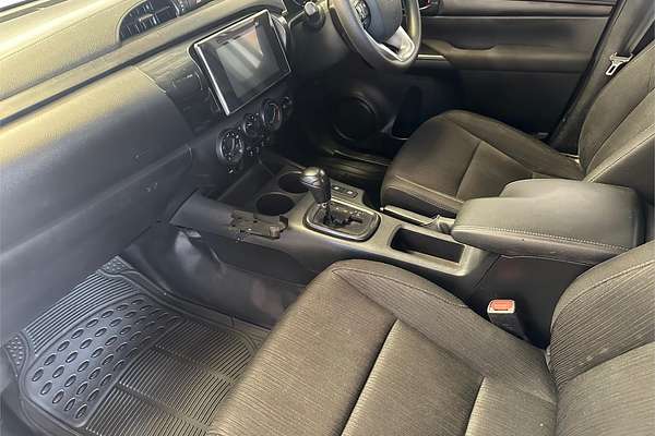 2020 Toyota Hilux SR GUN126R 4X4