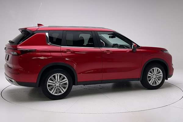 2024 Mitsubishi Outlander LS ZM