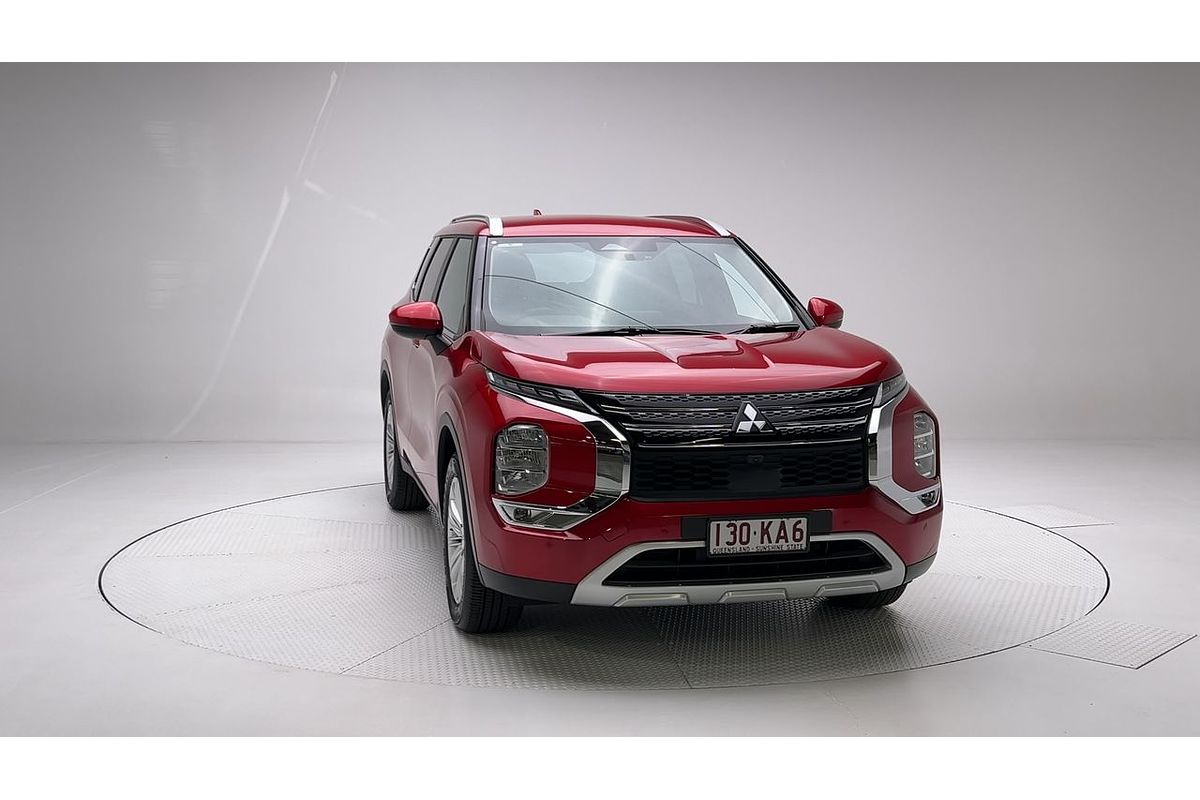 2024 Mitsubishi Outlander LS ZM