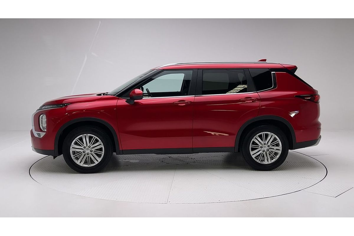 2024 Mitsubishi Outlander LS ZM