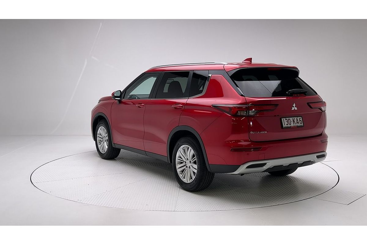 2024 Mitsubishi Outlander LS ZM