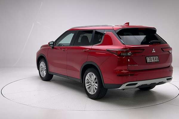2024 Mitsubishi Outlander LS ZM