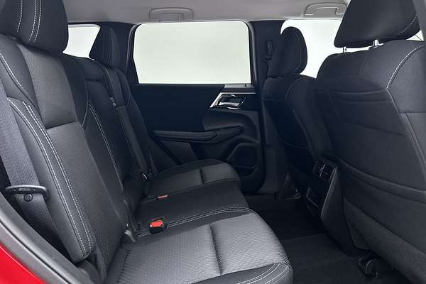 2024 Mitsubishi Outlander LS ZM