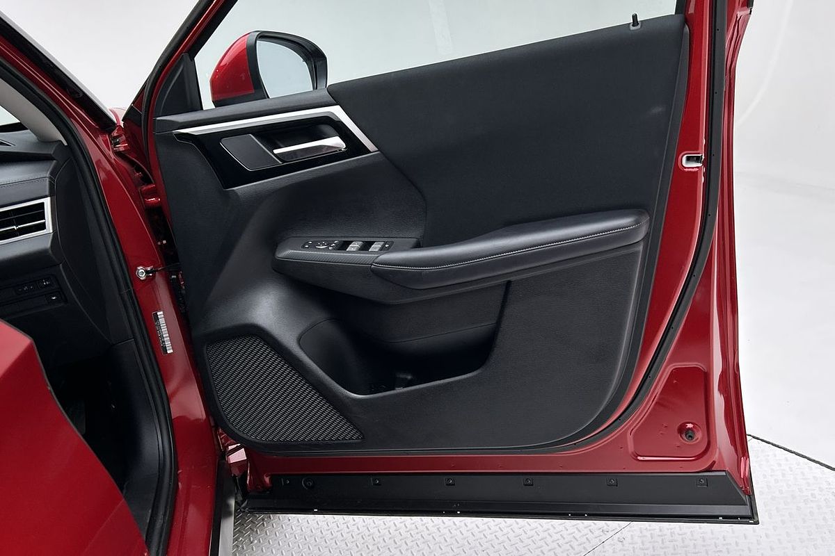 2024 Mitsubishi Outlander LS ZM
