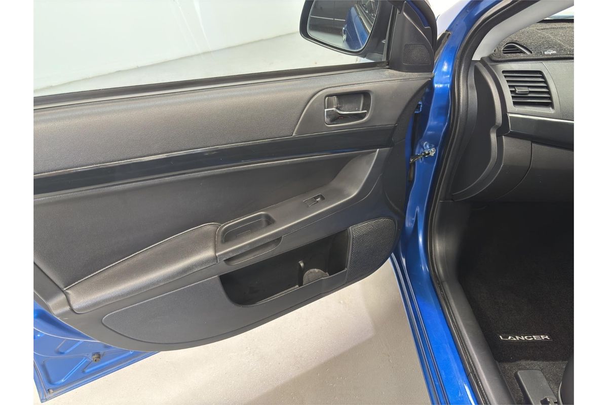 2014 Mitsubishi Lancer LS CJ