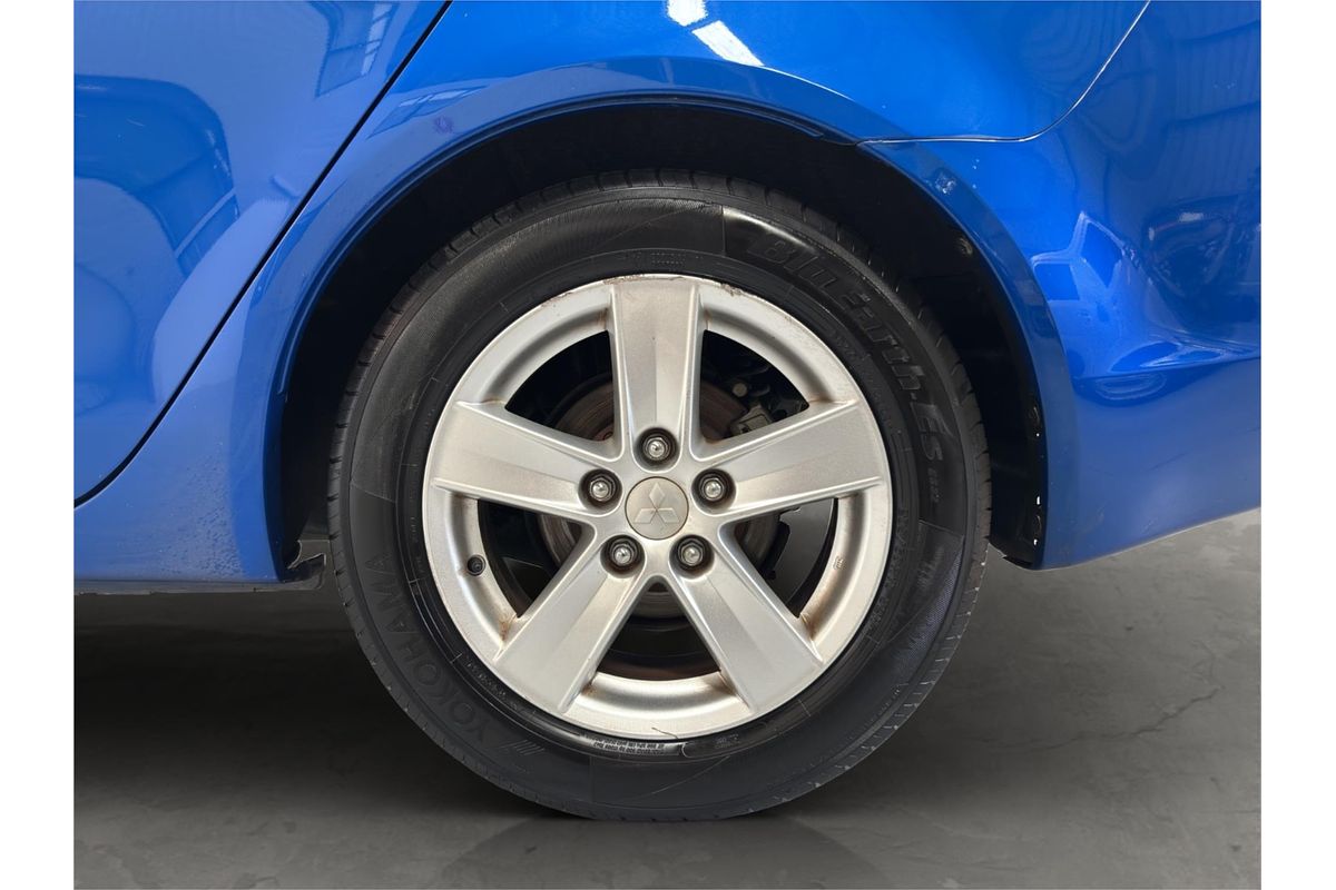 2014 Mitsubishi Lancer LS CJ