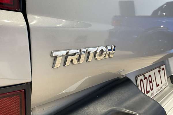 2014 Mitsubishi Triton GLX-R MN 4X4