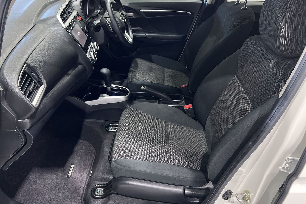 2015 Honda Jazz VTi GF