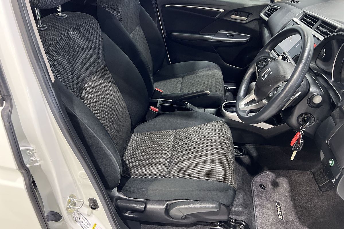 2015 Honda Jazz VTi GF