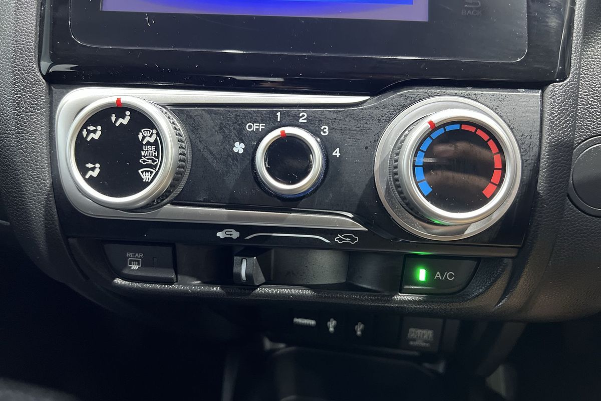 2015 Honda Jazz VTi GF