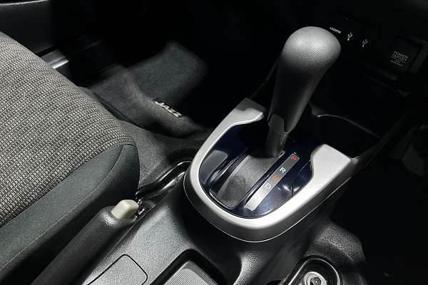 2015 Honda Jazz VTi GF