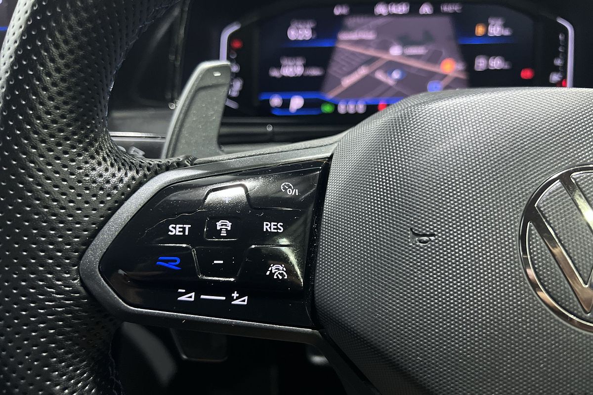 2023 Volkswagen T-Roc R D11