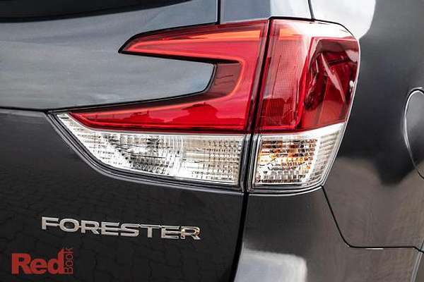 2025 Subaru Forester 2.5i S5