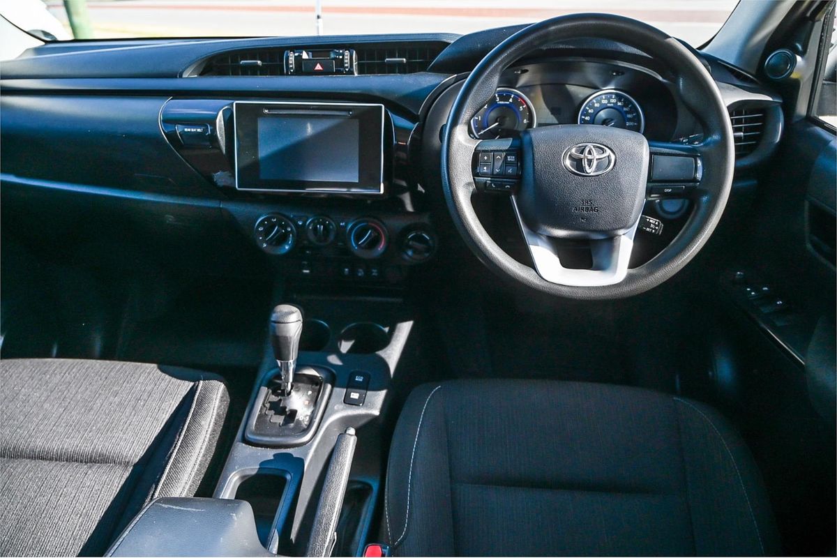 2018 Toyota Hilux SR GUN126R 4X4